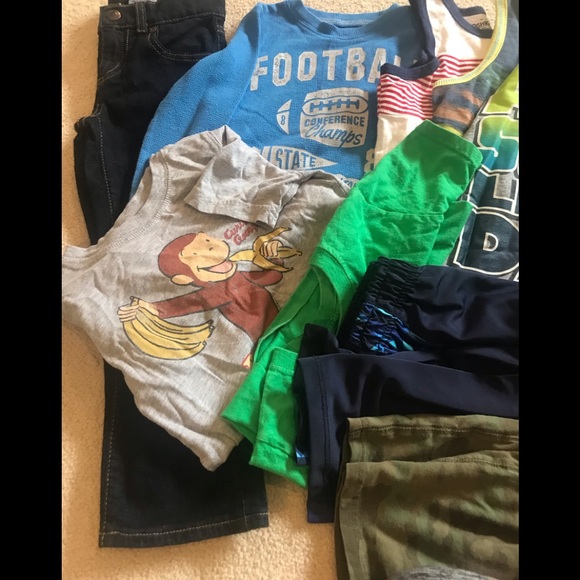 11 Piece Lot Boys 4T - Picture 3 of 4